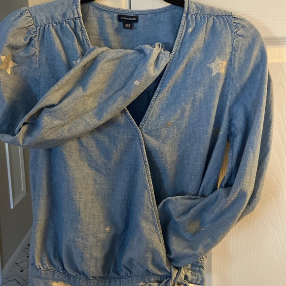 J. Crew Denim Wrap Top with Silver Stars! So cute!! XS. NWOT. - Picture 5 of 7